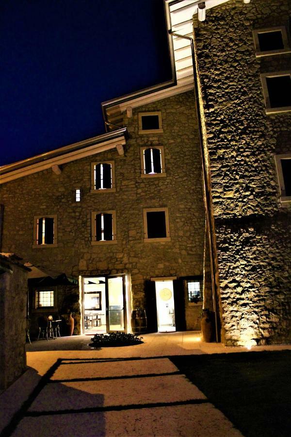 B&B Arco Di Vino 마라노 디 발포리첼라 외부 사진